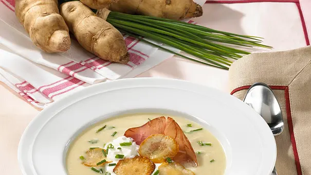 Topinambur-Cremesuppe Rezept - Foto: LECKER @ Bauer Media Group Topinambur-Cremesuppe Rezept - Foto: LECKER @ Bauer Media Group