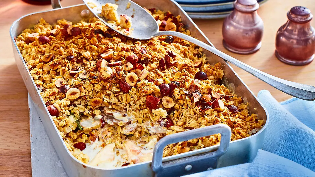 Topinambur-Fisch-Crumble Rezept - Foto: LECKER @ Bauer Media Group Topinambur-Fisch-Crumble Rezept - Foto: LECKER @ Bauer Media Group
