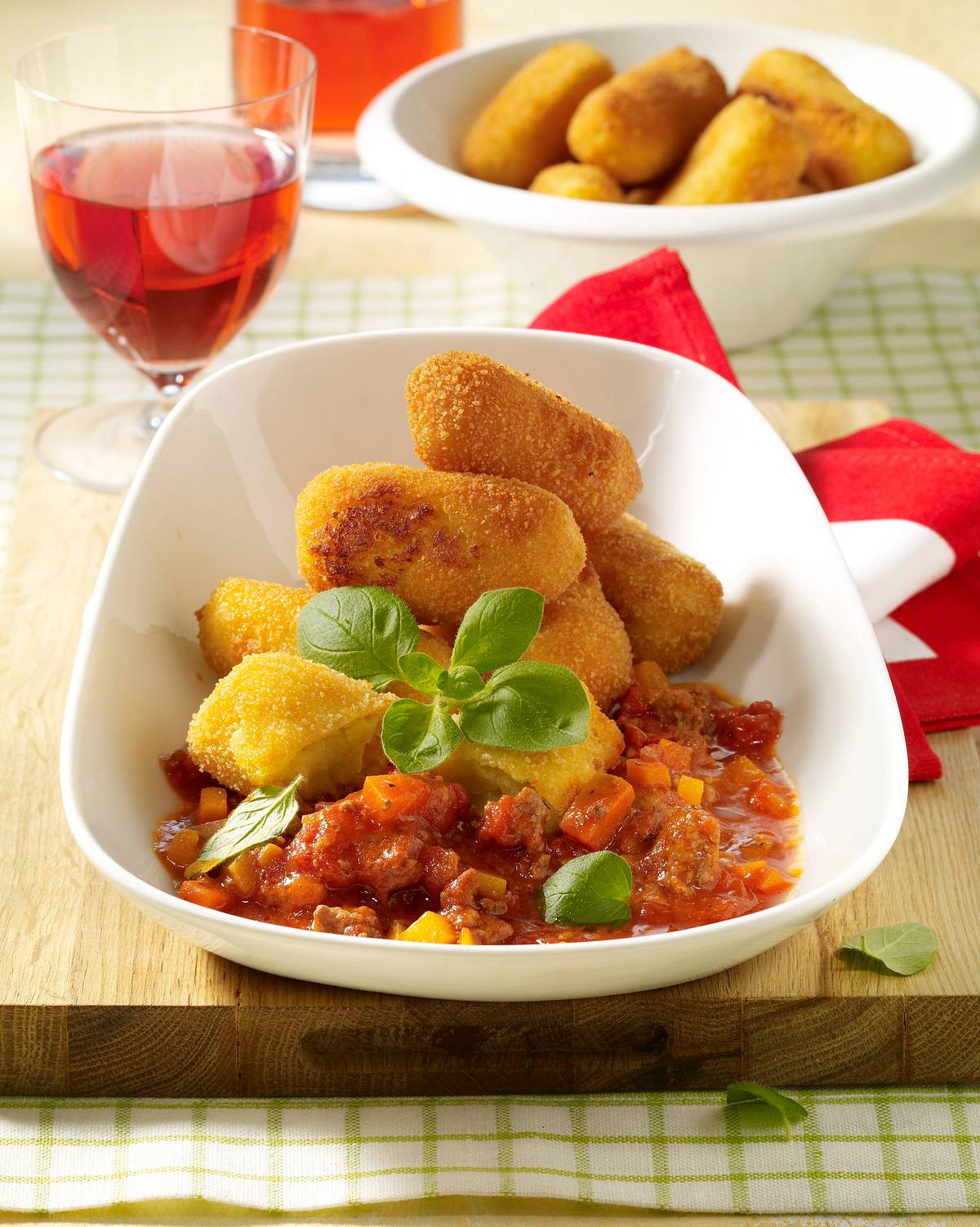 Topinambur-Kroketten mit Bolognese-Soße Rezept