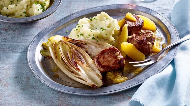 Topinambur-Püree mit Wildschwein und gebratenem Chicorée Rezept - Foto: LECKER @ Bauer Media Group Topinambur-Püree mit Wildschwein und gebratenem Chicorée Rezept - Foto: LECKER @ Bauer Media Group