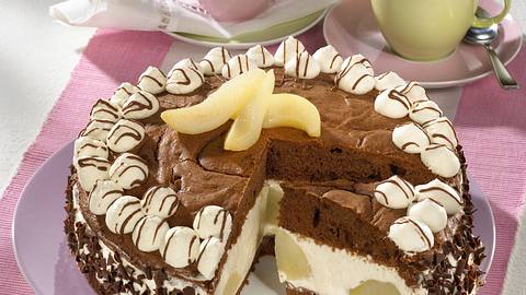 Torte nach Art Birne Helene Rezept - Foto: Maass