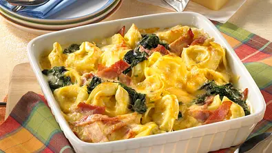 Tortellini-Auflauf Rezept - Foto: LECKER @ Bauer Media Group