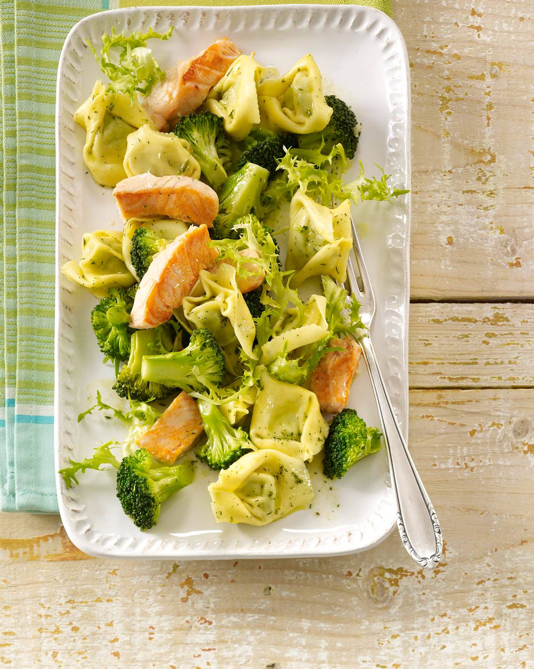 Tortellini-Broccoli-Salat Rezept | LECKER