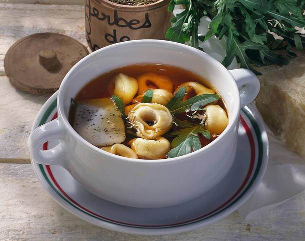 Tortellini in Brühe Rezept Tortellini in Brühe Rezept