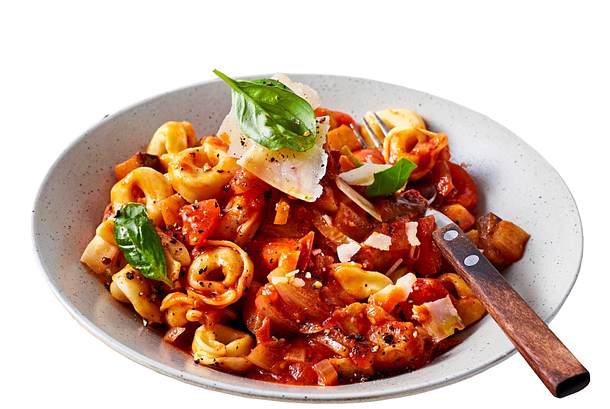 Tortellini mit Ratatouille-Soße Rezept