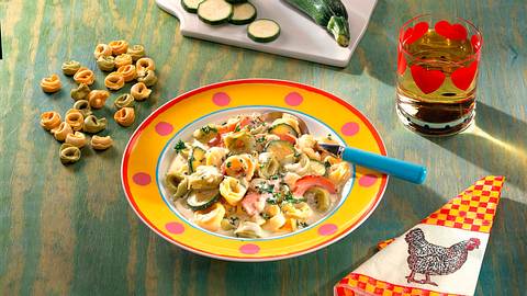 Tortellini mit Schinken-Sahnesoße Rezept - Foto: Neckermann