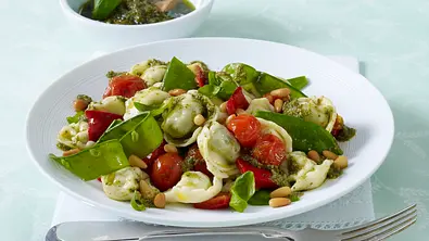 Tortellini-Pesto-Pfanne (Diäko Tag 4 zwischendurch) Rezept - Foto: LECKER @ Bauer Media Group