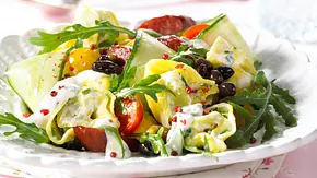 Tortellini-Salat mit Cabanossi Rezept - Foto: LECKER @ Bauer Media Group
