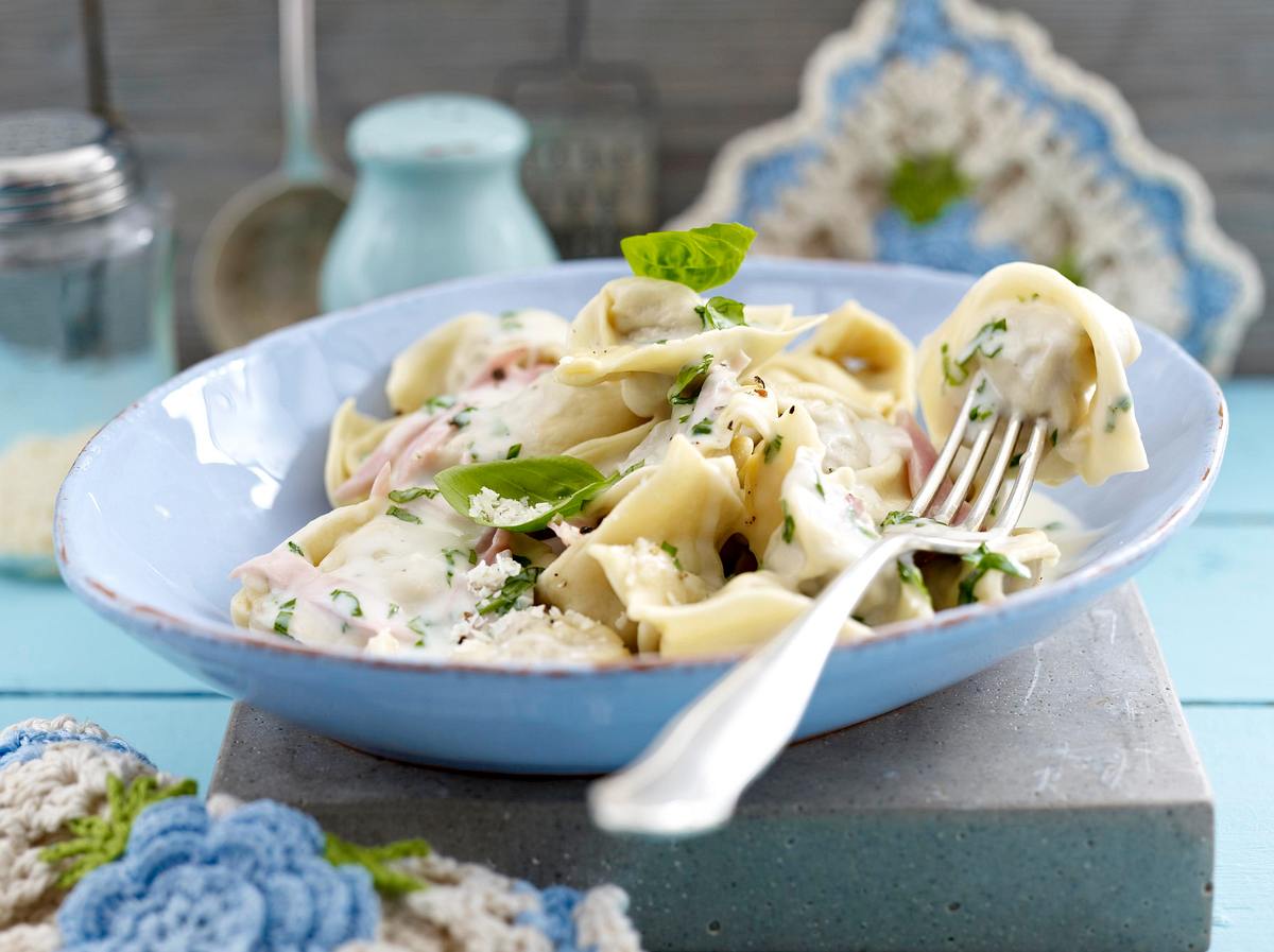 Tortelloni alla panna Rezept