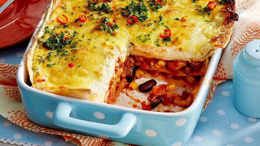 Tortilla-Lasagne mit Hähnchen Rezept - Foto: House of Food / Bauer Food Experts KG