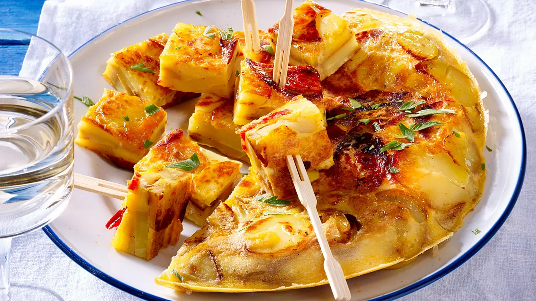 Tortilla mit Chorizo Rezept - Foto: LECKER @ Bauer Media Group Tortilla mit Chorizo Rezept - Foto: LECKER @ Bauer Media Group