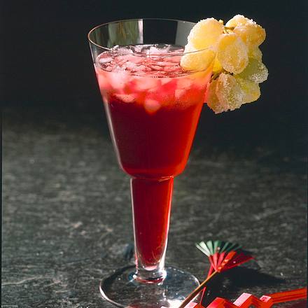 Traubencocktail mit italienischem, roten Vermouth Rezept Traubencocktail mit italienischem, roten Vermouth Rezept