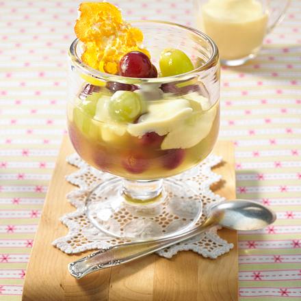 Traubengrütze mit Vanillesoße Rezept Traubengrütze mit Vanillesoße Rezept