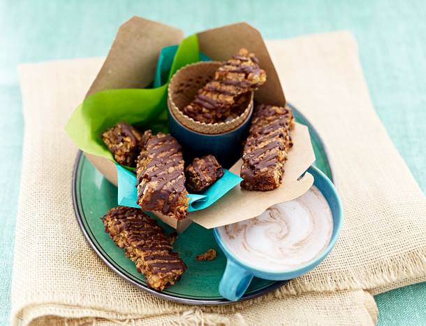 Tropic-Müsliriegel mit Schoki Rezept Tropic-Müsliriegel mit Schoki Rezept