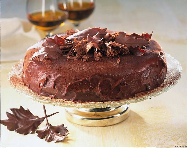 Trüffel-Cremetorte Rezept Trüffel-Cremetorte Rezept