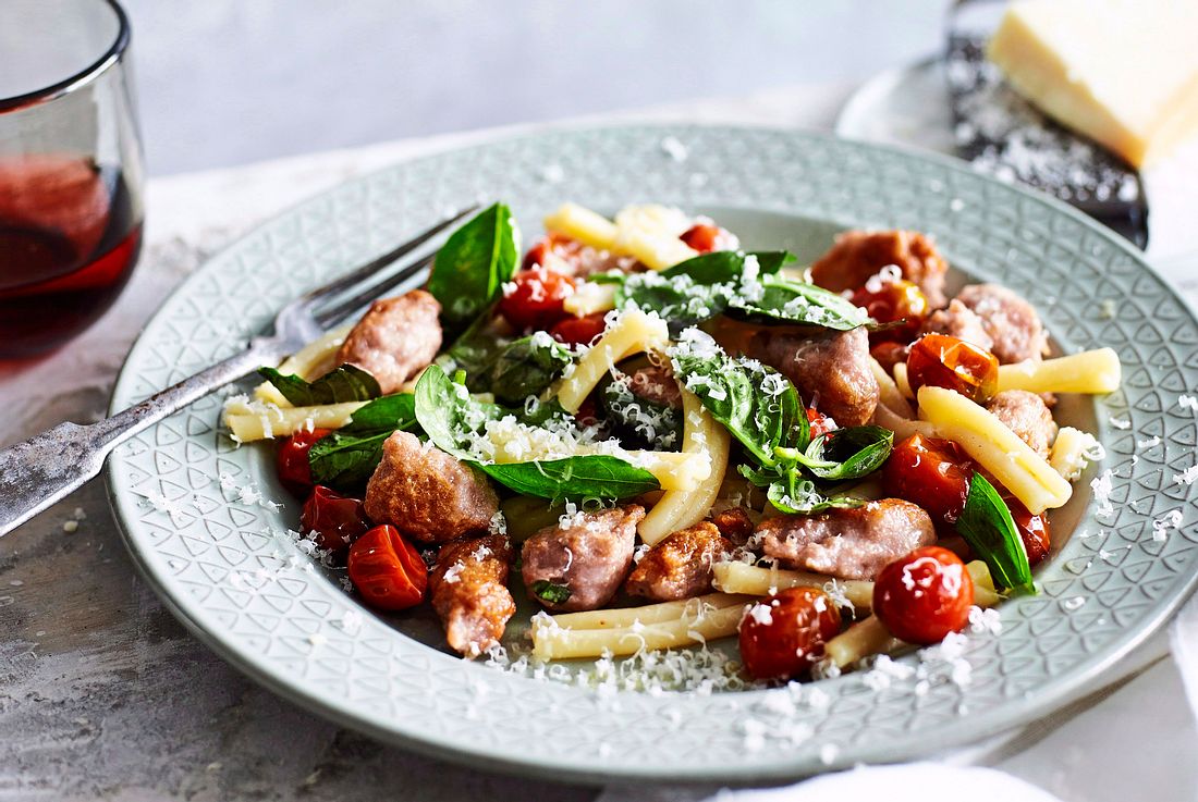 Turbo-Pasta alla Mamma mit Salsicce-Klößchen Rezept Turbo-Pasta alla Mamma mit Salsicce-Klößchen Rezept
