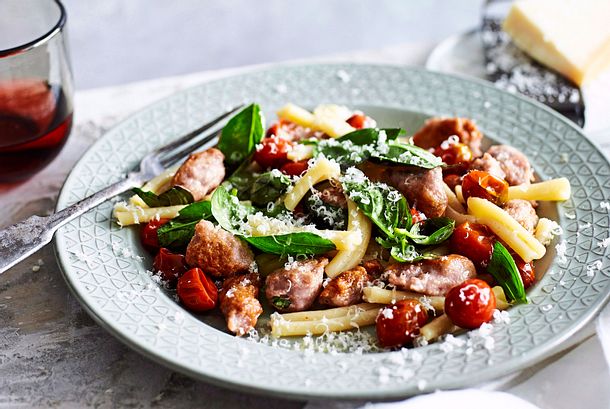 Turbo-Pasta alla Mamma mit Salsicce-Klößchen Rezept