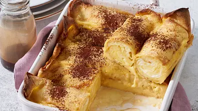Überbackene Crêperöllchen mit Quarkfüllung Rezept - Foto: LECKER @ Bauer Media Group