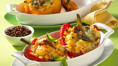 Überbackene gefüllte Paprika Rezept - Foto: LECKER @ Bauer Media Group