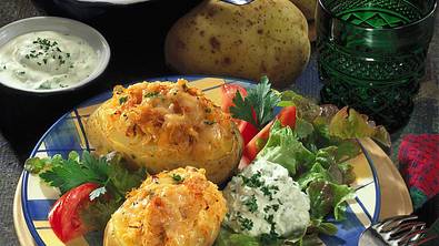 Überbackene Kartoffel mit Sauerkraut Rezept - Foto: LECKER @ Bauer Media Group