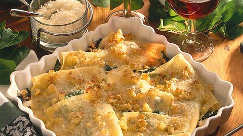 Überbackene Lasagnetaschen mit Ricotta-Spinat-Füllung Rezept - Foto: Horn