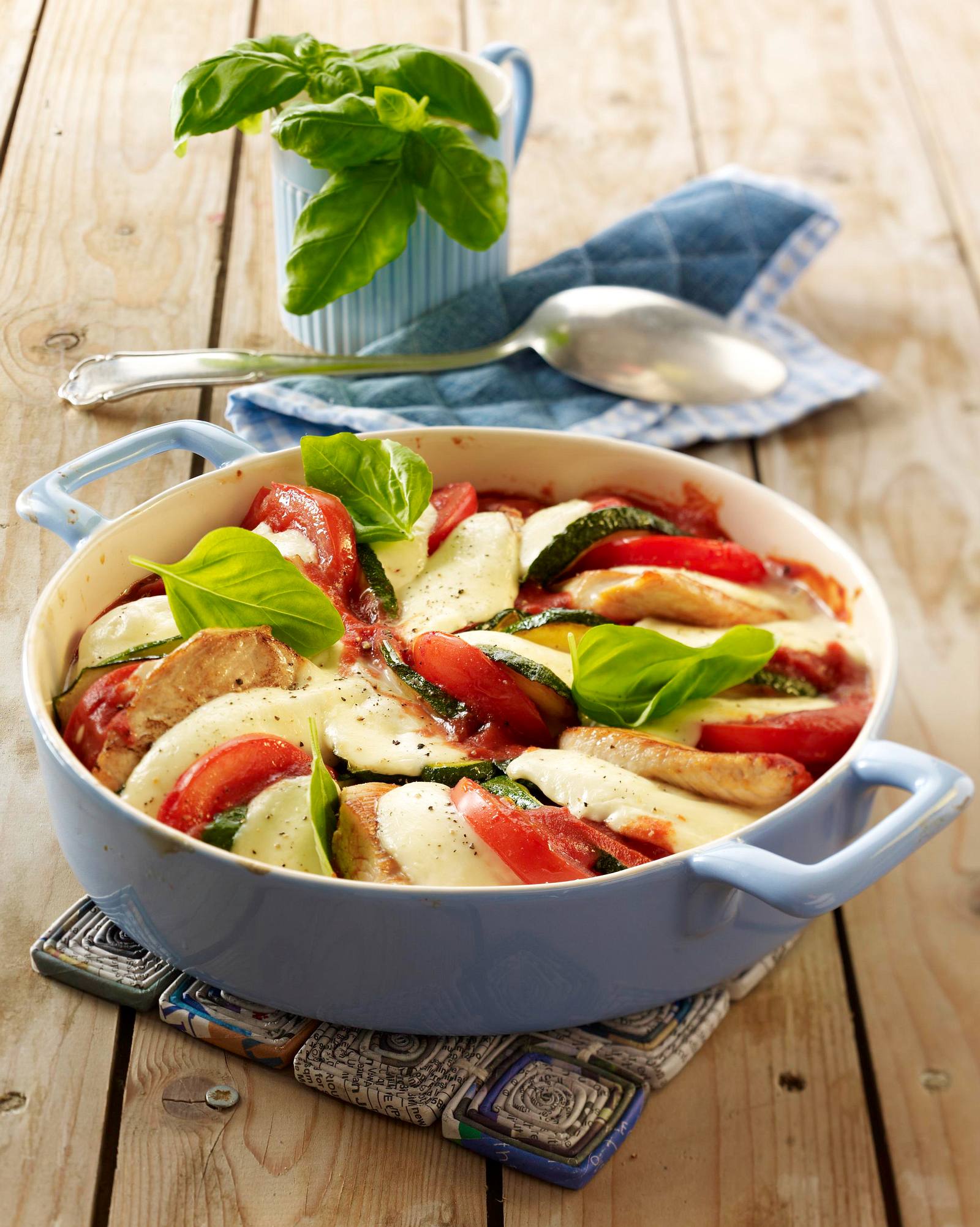 Überbackene Minutensteaks in Tomatensoße Rezept | LECKER
