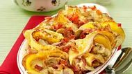 Überbackene Pfannkuchen mit Pilzragout Rezept - Foto: LECKER @ Bauer Media Group