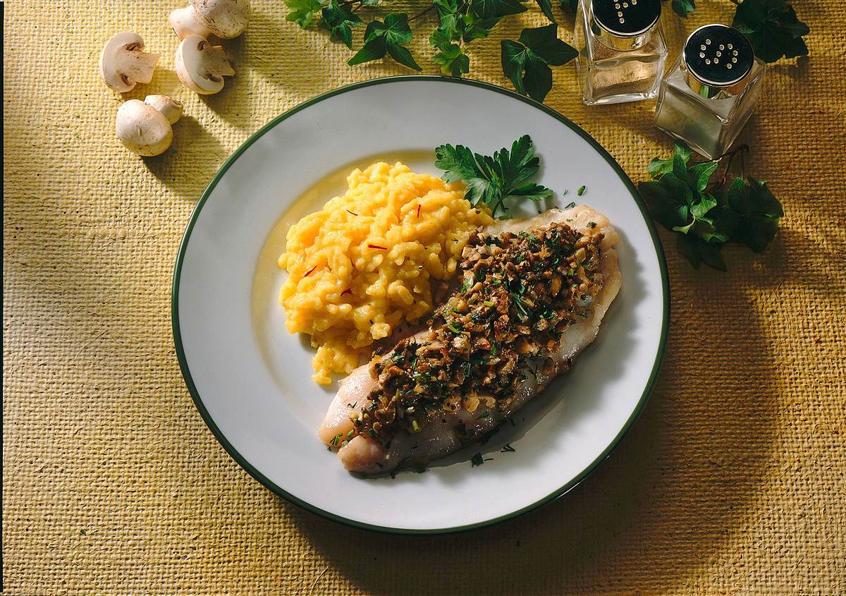 Überbackene Rotbarschfilets mit Champignon-Kräuter-Kruste Rezept