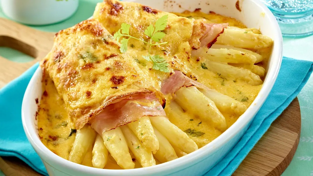 Spargel-Crespelle Rezept - Foto: LECKER @ Bauer Media Group Spargel-Crespelle Rezept - Foto: LECKER @ Bauer Media Group