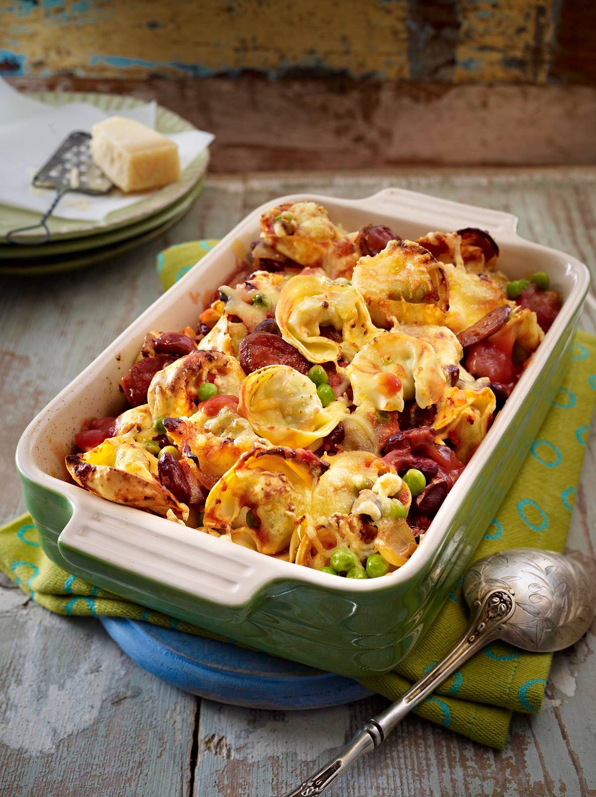 Überbackene Tortelloni mit Chorizo Rezept