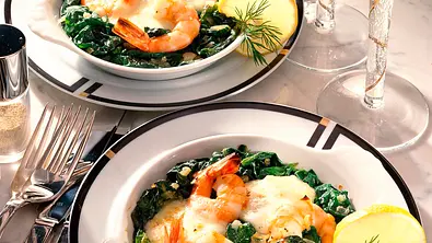 Überbackener Blattspinat mit Garnelen Rezept - Foto: LECKER @ Bauer Media Group