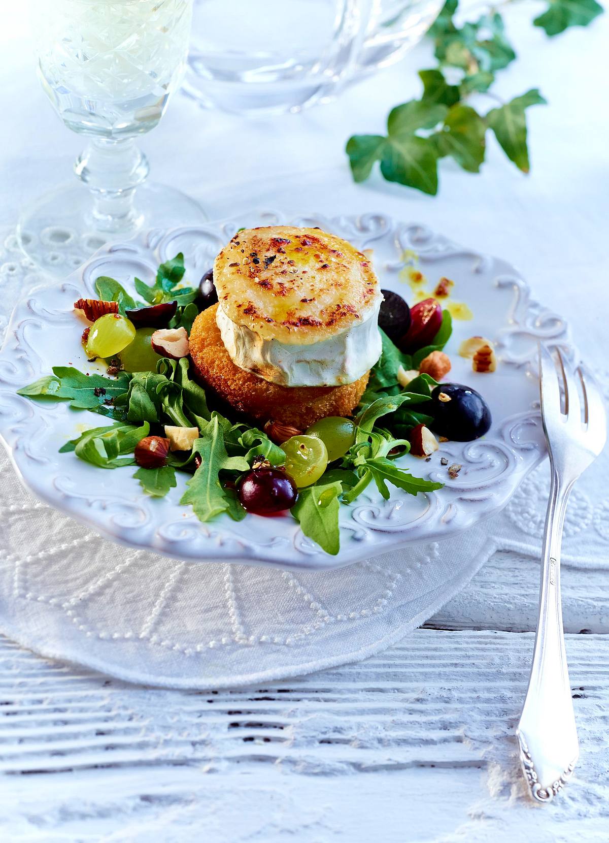 Überbackener Ziegenkäse auf Salat Rezept