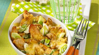 Überbackenes Schweizer Geschnetzeltes Rezept - Foto: LECKER @ Bauer Media Group