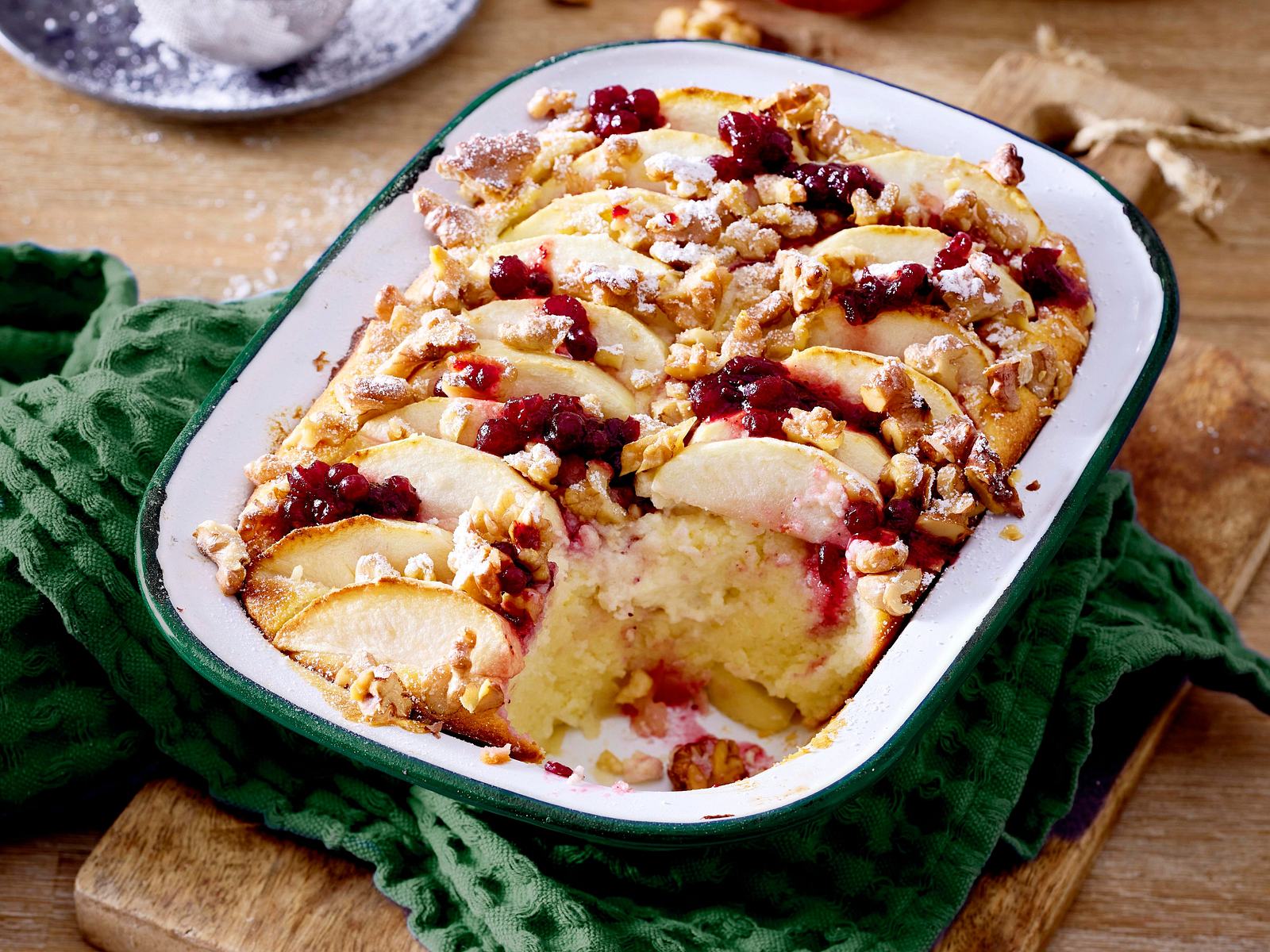 Apfel-Grießauflauf nach Omas Geheimrezept | LECKER