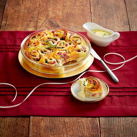 Überbackene Brötchen-Schnecken mit Wurstbrät Rezept Überbackene Brötchen-Schnecken mit Wurstbrät Rezept