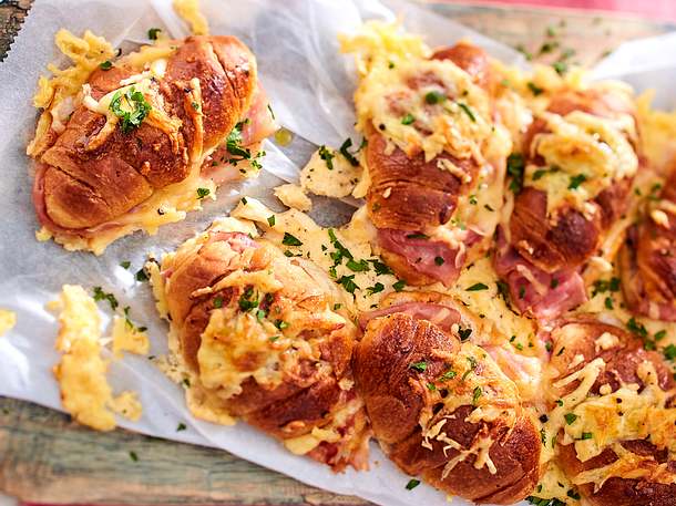Überbackene Croissants „Cordon bleu“ Rezept Überbackene Croissants „Cordon bleu“ Rezept