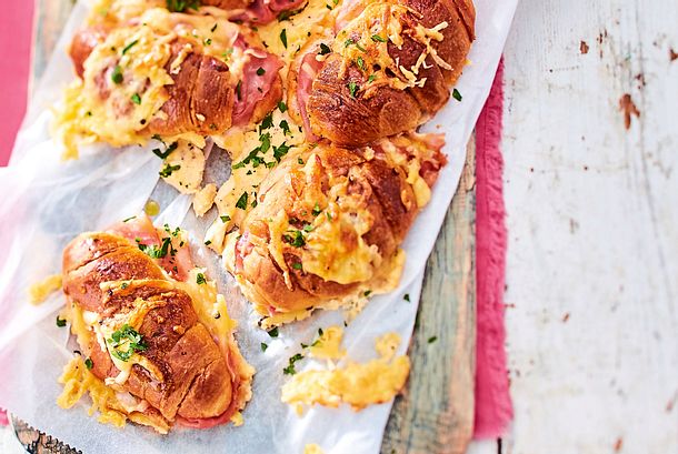 Überbackene Croissants „Cordon bleu“ Rezept Überbackene Croissants „Cordon bleu“ Rezept