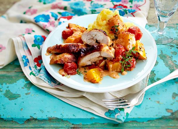 Überbackene Hähnchenteile auf Sahne-Kürbis und Tomaten Rezept Überbackene Hähnchenteile auf Sahne-Kürbis und Tomaten Rezept