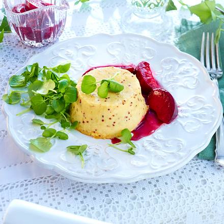 Überbackene Käsecreme mit Pflaumen Rezept Überbackene Käsecreme mit Pflaumen Rezept