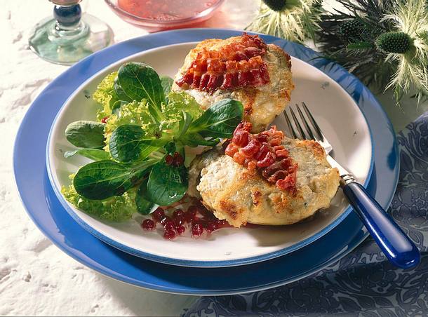Überbackene Kartoffeln und Salat mit Preiselbeer-Vinaigrette Rezept