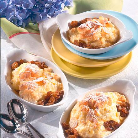 Überbackene Vanillecreme mit Rum-Rosinen Rezept Überbackene Vanillecreme mit Rum-Rosinen Rezept