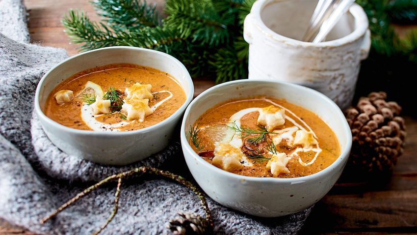 Ungarische Pilzsuppe mit Sterncroûtons Rezept - Foto: House of Food / Bauer Food Experts KG