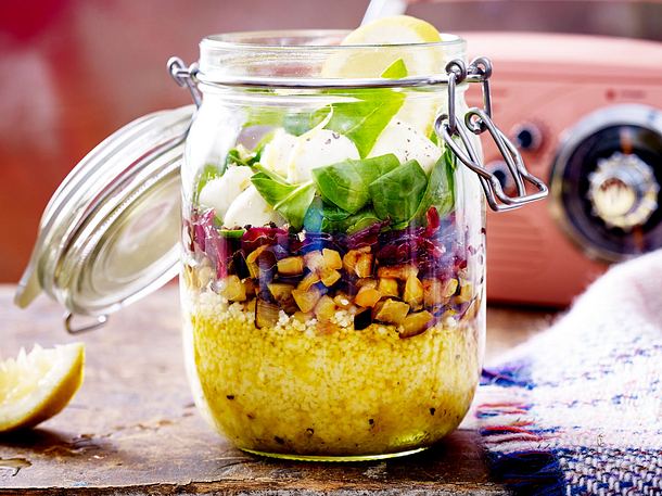 Upside-down-Couscoussalat Rezept Upside-down-Couscoussalat Rezept