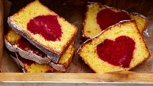 Valentinstagskuchen mit Herz Rezept - Foto: House of Food / Bauer Food Experts KG