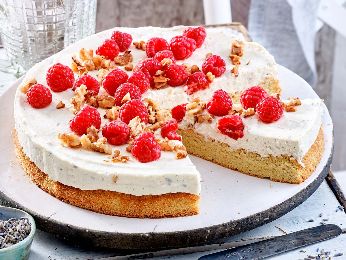 Vanilla-Cake mit Himbeeren (low carb) Rezept