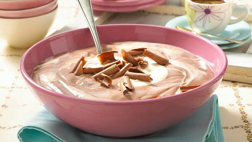 Vanille-Espresso-Quarkspeise Rezept - Foto: LECKER @ Bauer Media Group Vanille-Espresso-Quarkspeise Rezept - Foto: LECKER @ Bauer Media Group