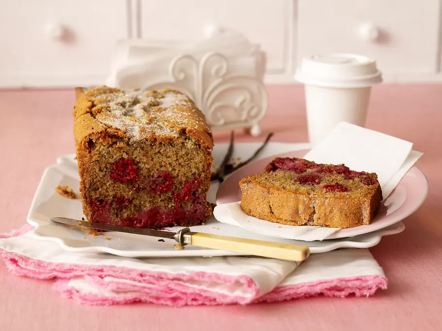 Vanille-Kastenkuchen mit Himbeeren Rezept