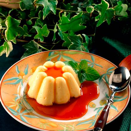 Vanille-Pudding mit Karamellsoße Rezept