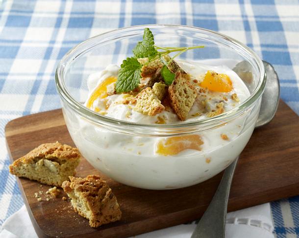 Vanille-Quark mit Aprikosen und Cantuccino-Keksen Rezept
