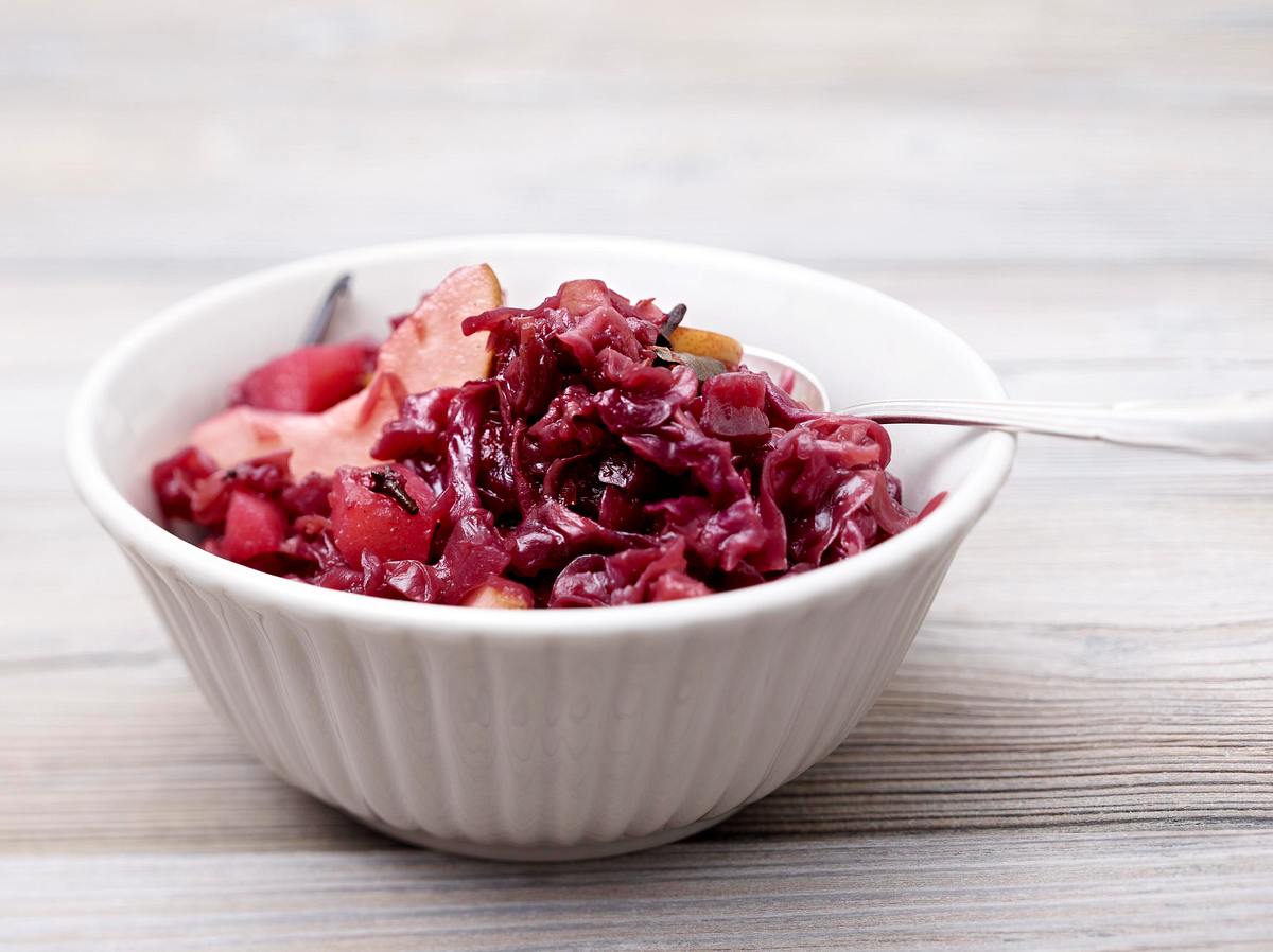 Vanille-Rotkohl mit Birnen Rezept